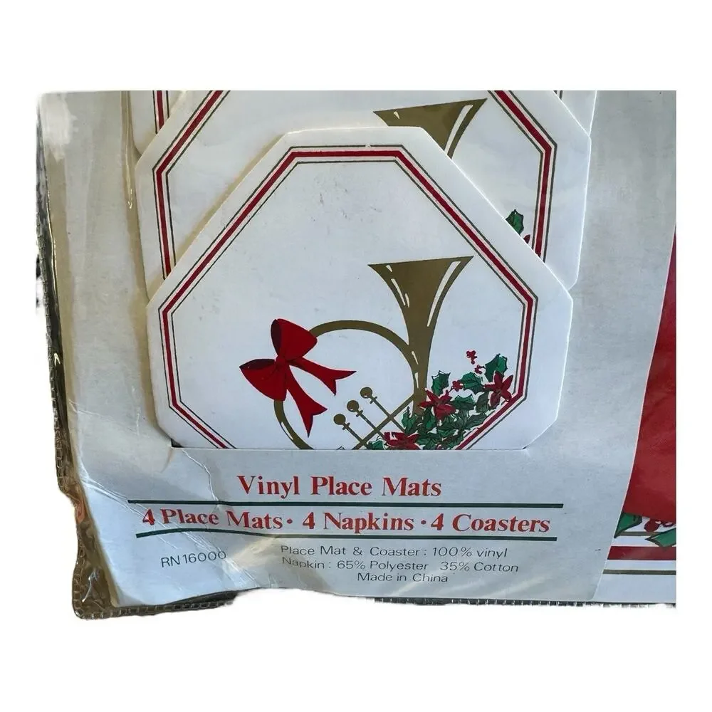 VTG Vinyl Holiday Placemat Set 4 Place Setting Mats Napkins Coasters Red Green